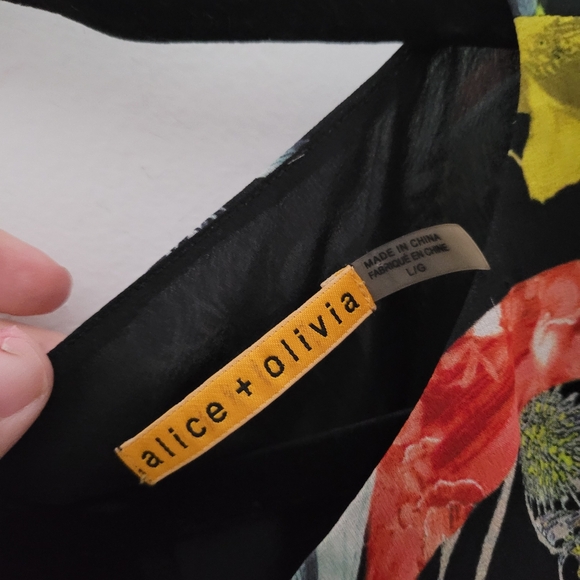 Alice + Olivia 💯 silk dress - Picture 8 of 8